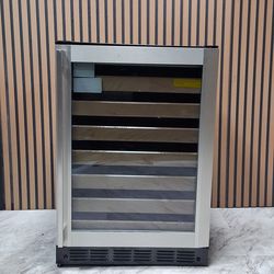 Monogram 24" Wine Cooler with 57 Bottle Capacity in Stainless Steel (ZDWR240NBS-D-0387)