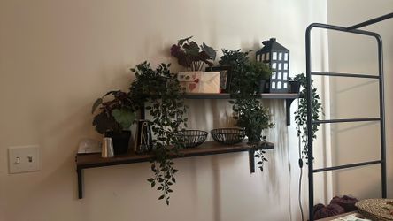 Table and shelf set