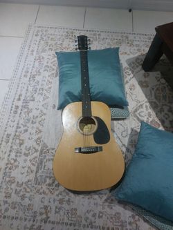 Squier Acoustic Guitar Natural Finish