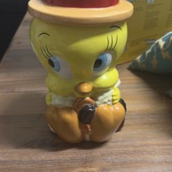 Tweety Bird Cookie Jar