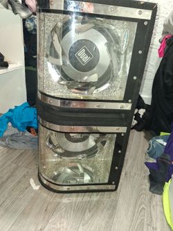 Dual Subwoofer Speaker Box with Plexi Window