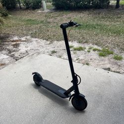 Xiaomi Mi Electric Scooter - Excellent Condition