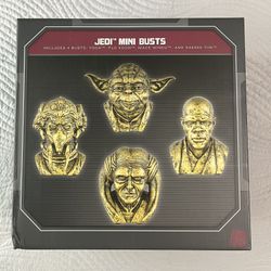 DISNEY PARKS Star Wars Galaxy’s Edge Jedi Mini Bust Set of 4 Yoda, Mace Windu 