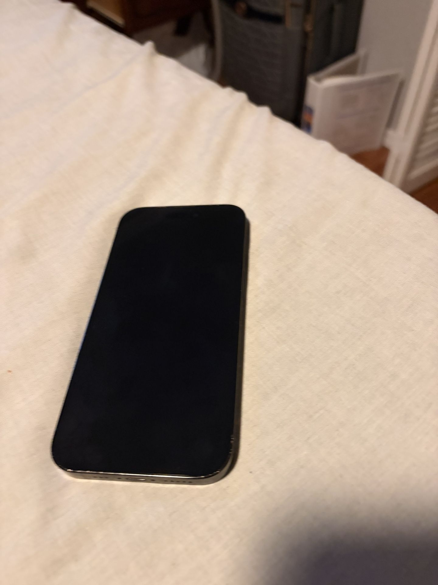 Unlocked Apple iPhone 14 Pro 256 Gb