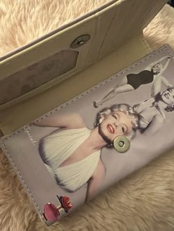 marilyn monroe wallet