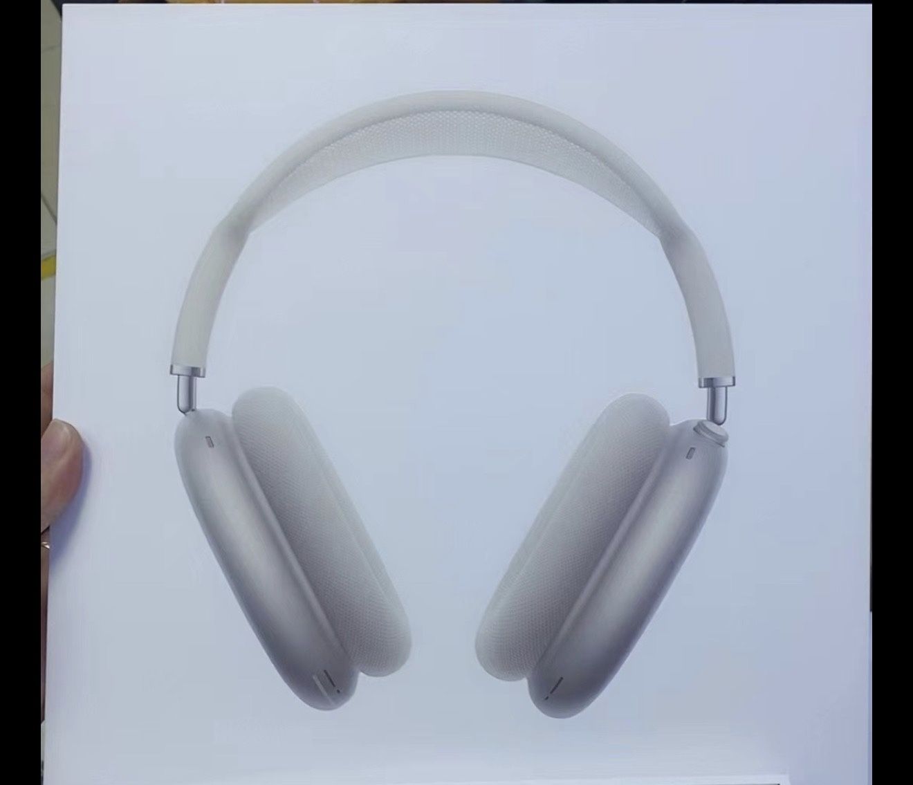 Apple AirPod Max Starlight USB-C (ANC) With Smart Case (Open Box, Never use)