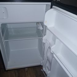  Room Refrigerator