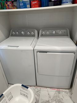 GE washer dryer set