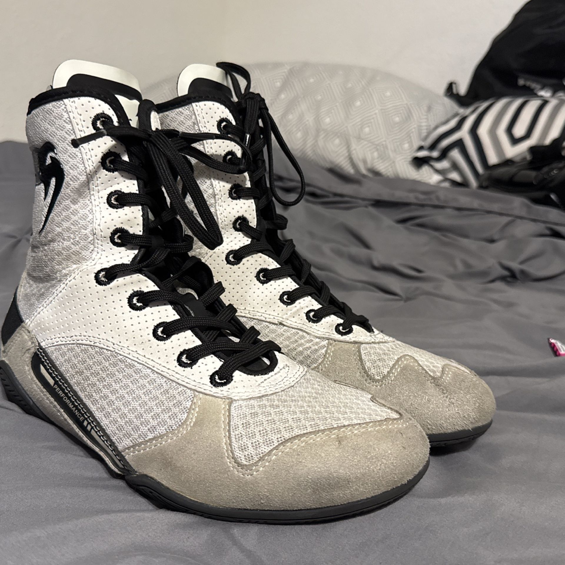 Venum White/Grey Boxing Shoes
