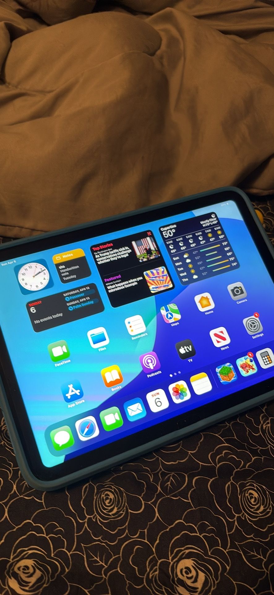 I Pad 10th Generation Firm On Price ! 