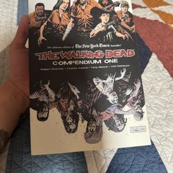 Walking Dead Comic Graphic Novel Compendium 1