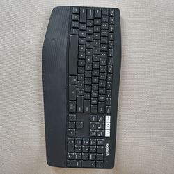 Logitech MK850 Performance Keyboard & Mouse Bundle