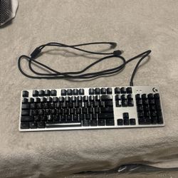 Logitech Keyboard 
