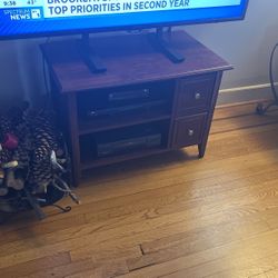 Tv Stand 32x20