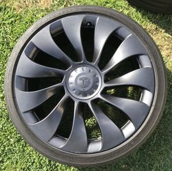 Tesla Model Y Uberturbine 21” wheel 