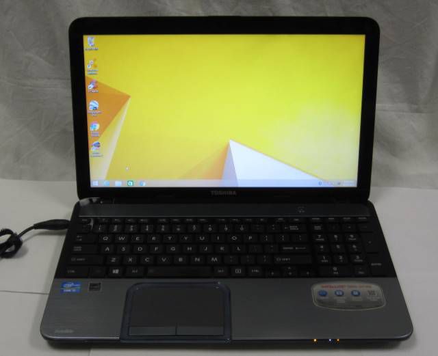 TOSHIBA Satellite S855-S5369 Windows 8 Laptop Computer