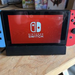Nintendo Switch Bundle Great Condition Ready To Play