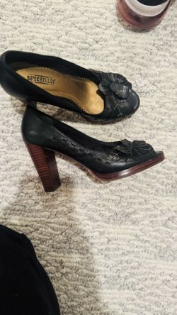 Stylist Leather Dark Navy Pumps 