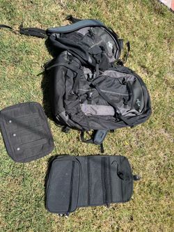 Eagle Creek Travel Backpack with attachable Daypack