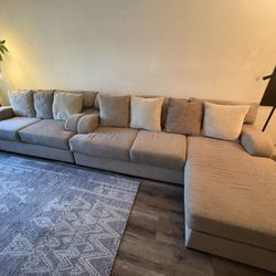 Mor Furniture Catamaran Reversible Sofa Chaise & Loveseat