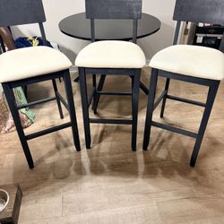 3 Barstools