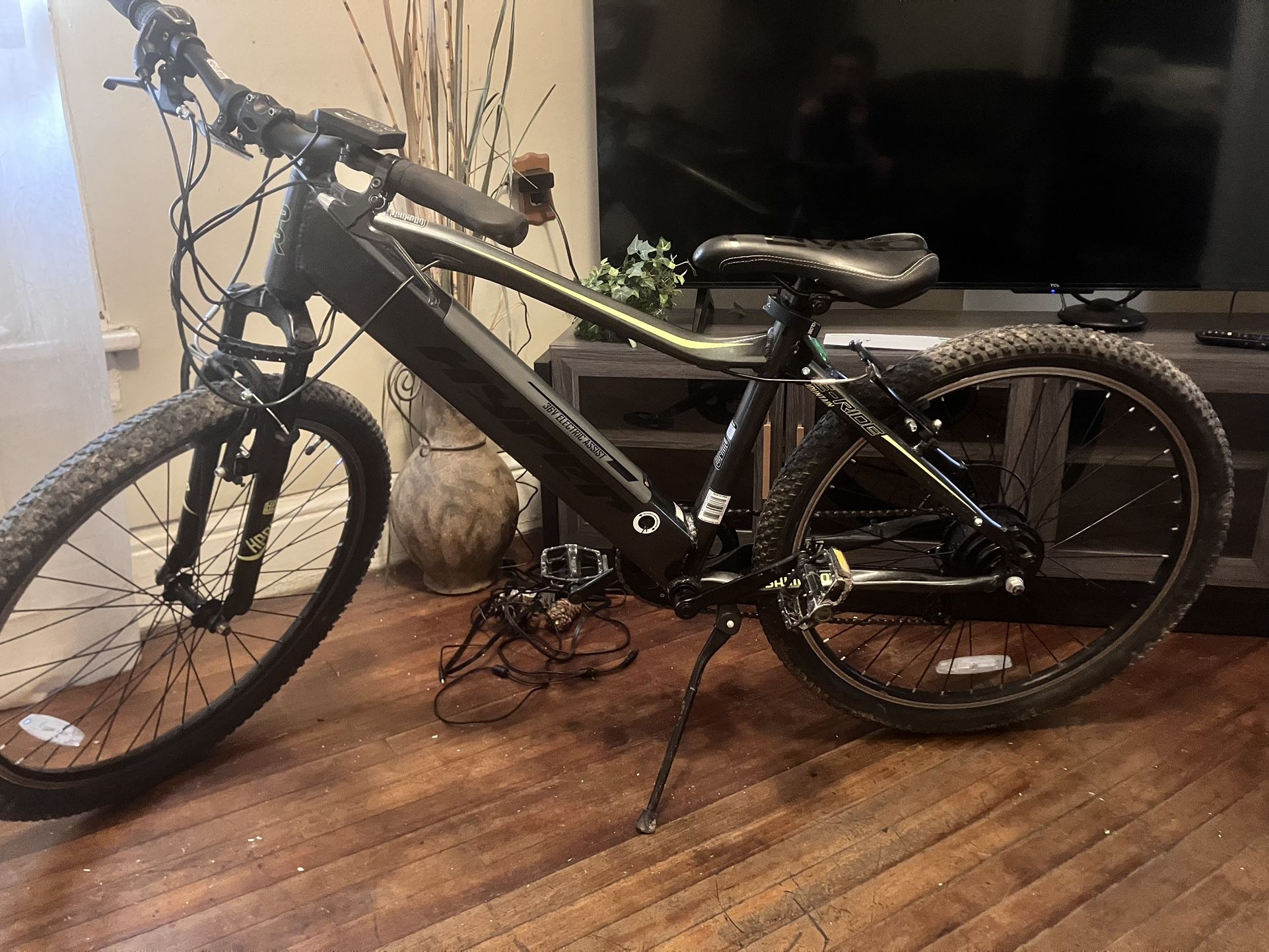 Hyper Electric Bike Black 29 Inc Wheels