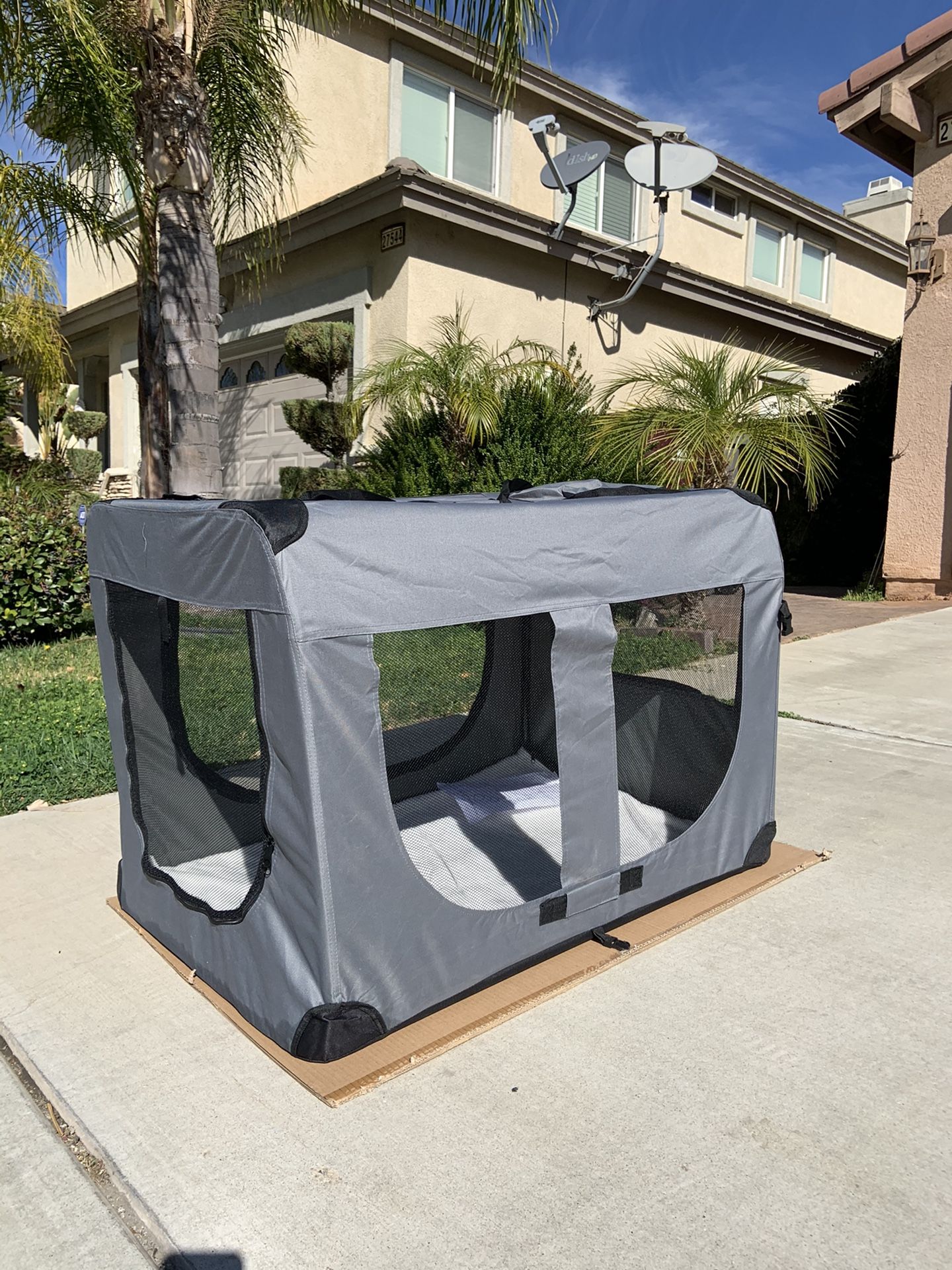 DOG CRATE •PAWS & PALS JUST FOR THEM •