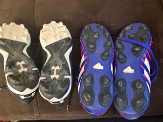 Kids soccer shoes