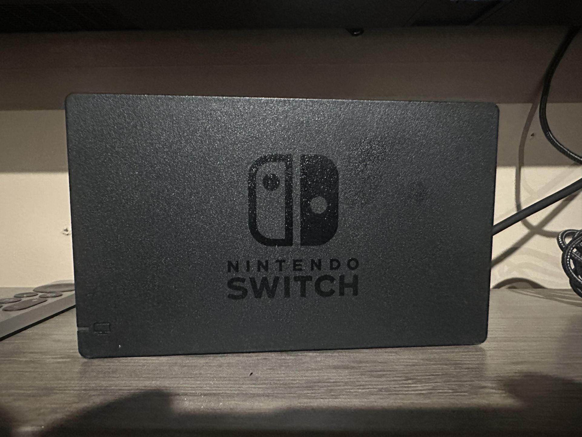 Nintendo Switch, Case, Dock, Games