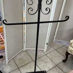 Heavy Duty Metal Accessory Holder 