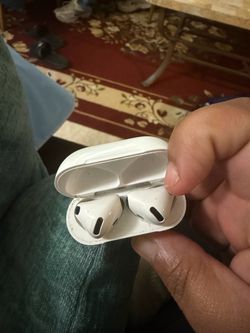 Air pods 4