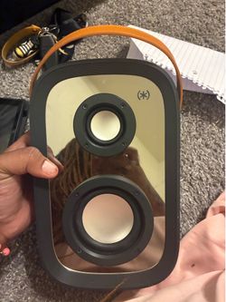 Speaker light up super loud Bluetooth