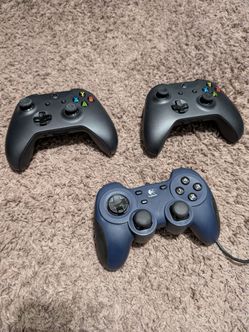 Xbox/Logitech gaming controller