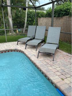 Set of 3 Modern Outdoor Lounge Chairs – Poolside Ready!