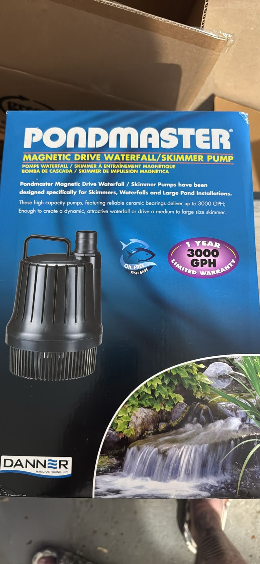 Pondmaster Magnetic Drive Waterfall/Skimmer Pump – 3000 GPH (Danner)