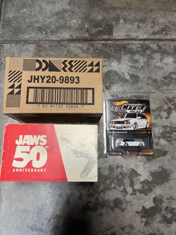 Hot Wheels jaws 50 and Elite 64 BMW 318i Touring Die-Cast