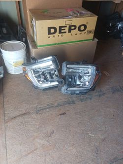 2019-2022 GMC Sierra Denali 1500 Headlights Full LED RH LH OEM 