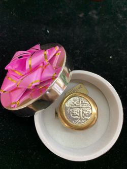 Atocha silver coin in gold finger ring