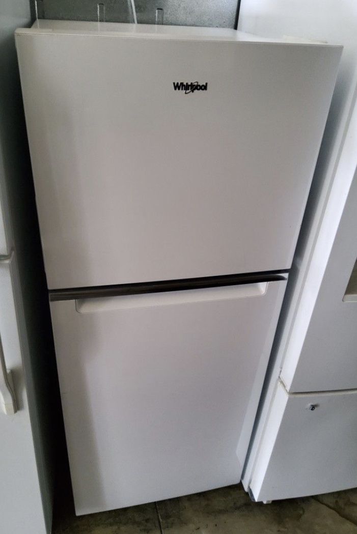 WHIRLPOOL WHITW STUDIO SIZE TOP FREEZER FRIDGE 10 CU FT COMPACT