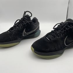 Nike LeBron 21 “Tahitian” Colorway 