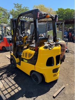 Yale Forklift 5,000 LBS 3 Stage Side Shift