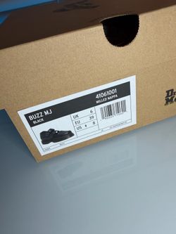 Women’s Dr. Martens Black Buzz MJ (Size: US 8)