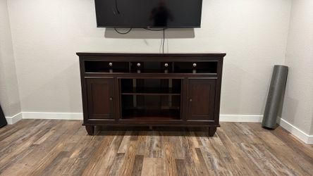 Costco TV Console / Hutch
