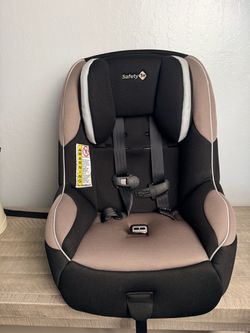 Safety 1st|  2-in-1 Convertible Car Seat – Like New – $50