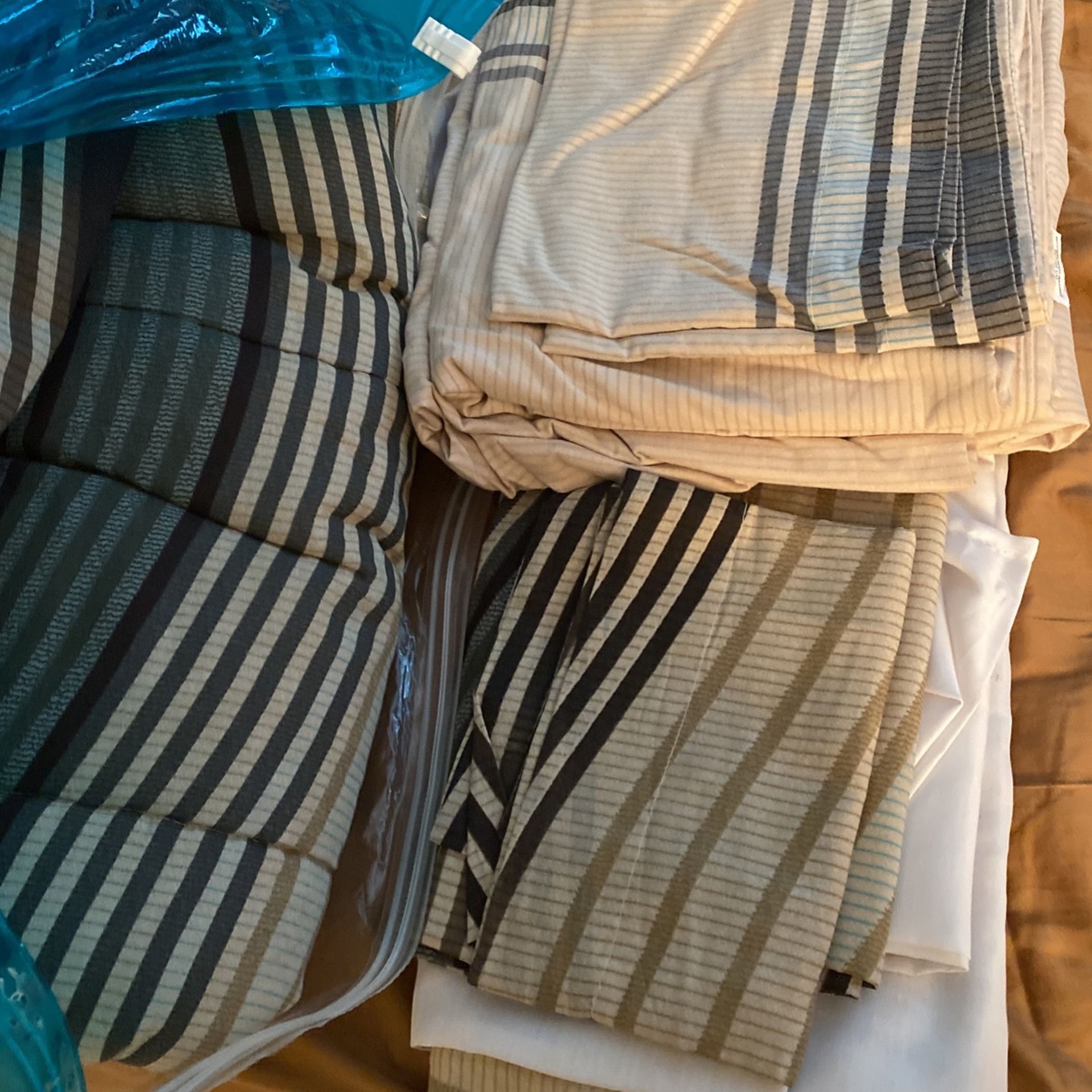 Complete Full Comforter Set