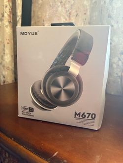 Wired headphones