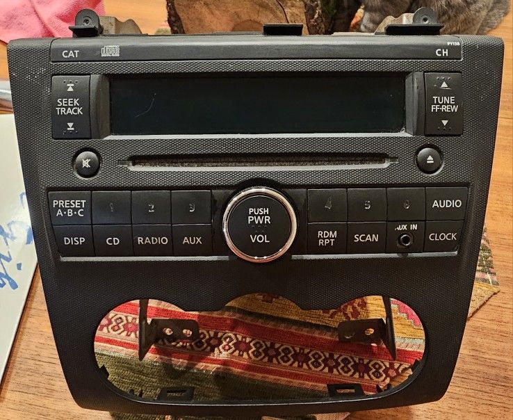 OEM 2007-2009 Nissan Altima AM FM Radio Aux Single-Disc CD Player 28185-ZN40A