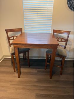 Solid Wood Bar Table and Chairs