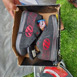 New Kids 7 Heely Sketchers Sneakers