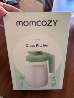 Momcozy  Glass Pitcher